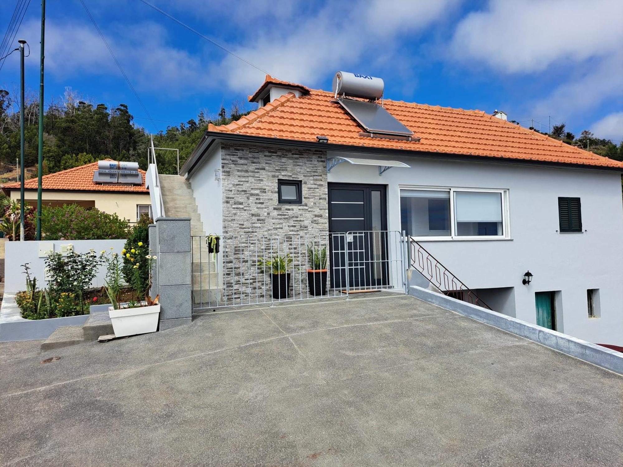 Success House *
